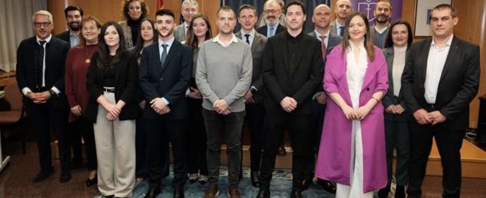 vii Graduación catedra fundación inade