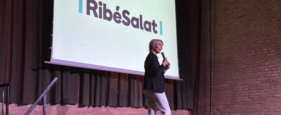 Mónica Ribé durante la jornada de bróker