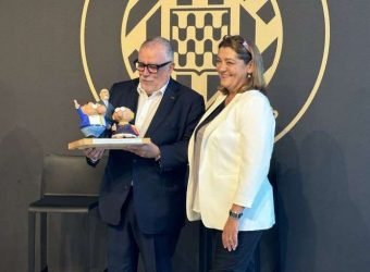 Colegio Girona Triola homenaje