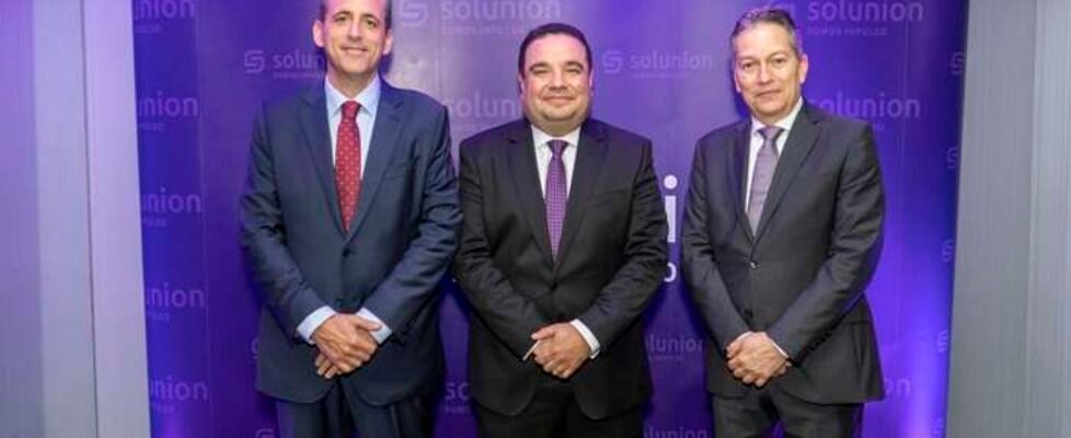 José Ramón Alegre, Bernardo Barrera y Alejandro Santamaría-solunion Peru