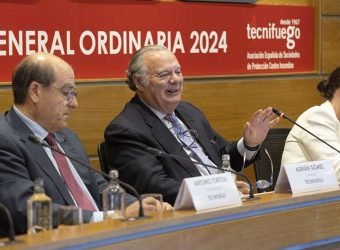 A Tortosa, A Gómez y M Peraza Asamblea General TECNIFUEGO 2024