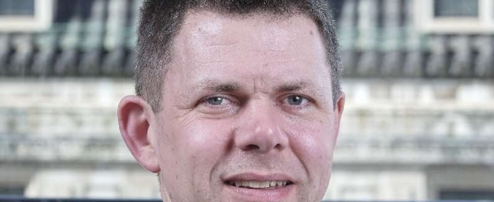 Niall Clifford_Payden & Rygel_LR2