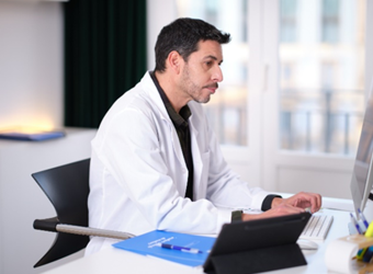 médico ordenador digital