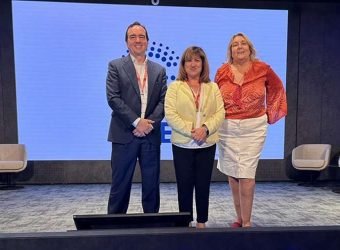 José Miguel Caras, Charo García y Begoña Domínguez GREF