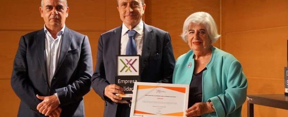 L. Poyato - presidente PTS; L. M. Ávalos - secretario general UNESPA; P. Sauquillo - vocal Comunicación PTS