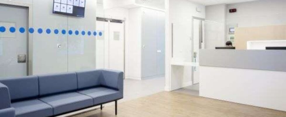 Sanitas Hospital Zarzuela sala de espera adultos