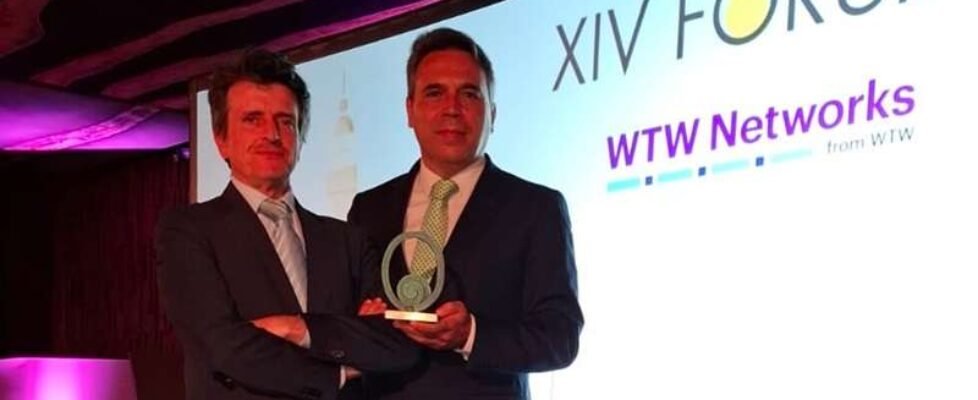 Kalibo Willis Entrega Premio Solidario