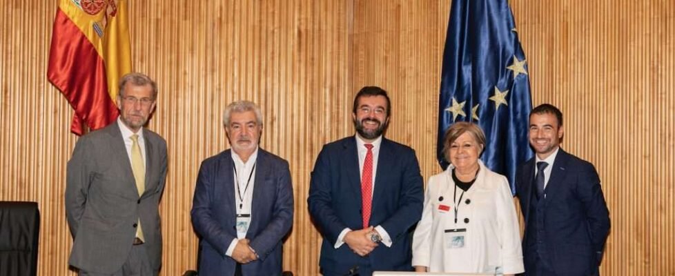 Uniteco mesa redonda 1 (162)