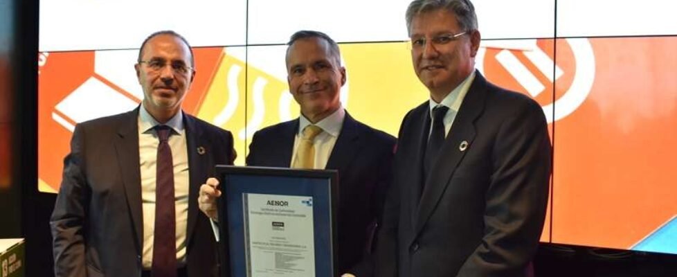 Acto de entrega Aenor - Santalucía