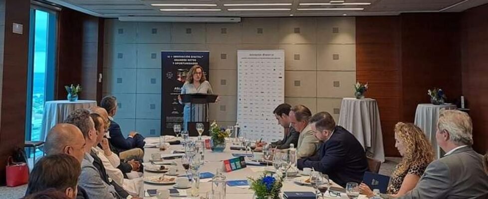 Carolina de Oro- @aslan