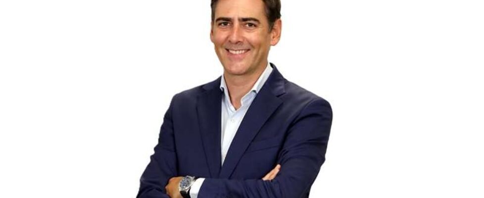 Equifax_JonEgaña - director manager