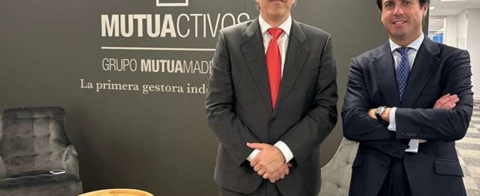 FernandoPablos (izqda)_AntonioValverde_Mutuactivos