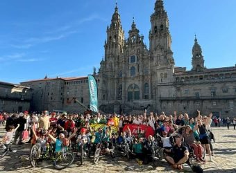 voluntarios fundacion aon