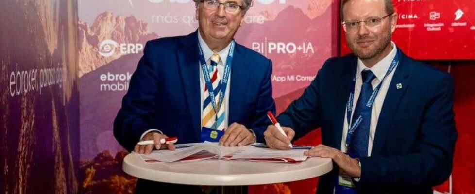 Colegio Granada ebroker Higinio Iglesias y Genaro Sánchez Capilla