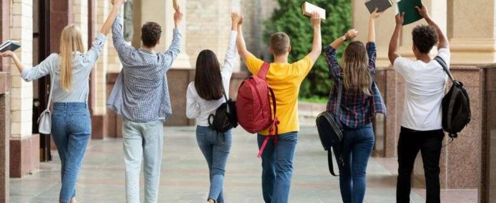 Fundacion MGS Becas extranjero