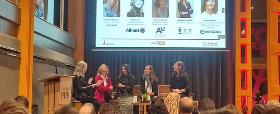 panel mujer - III foro tics