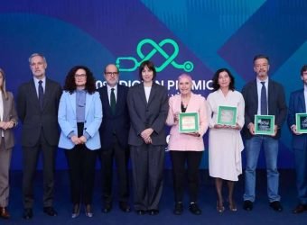 premios constantes y vitales - axa