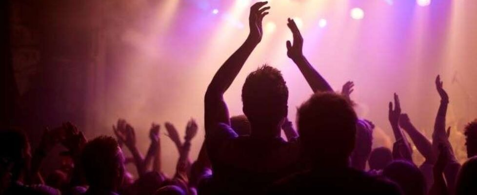 Allianz Partners El 60% de los encuestados tiene intención de regalar entradas para eventos estas Navidades