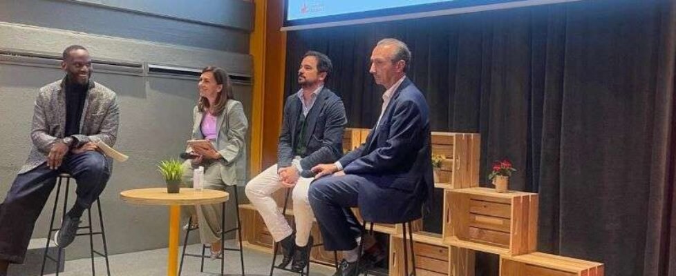 Foro TICS mesa talento senior ok