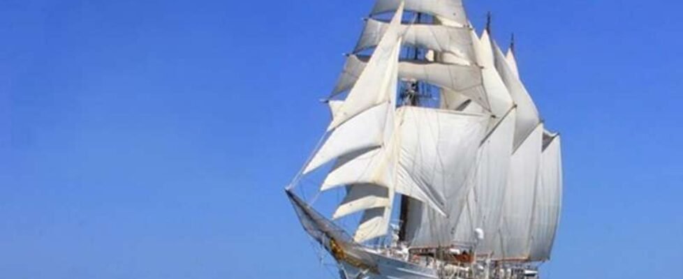 Comitas-Juan Sebastián Elcano-Fuerzas Armadas España