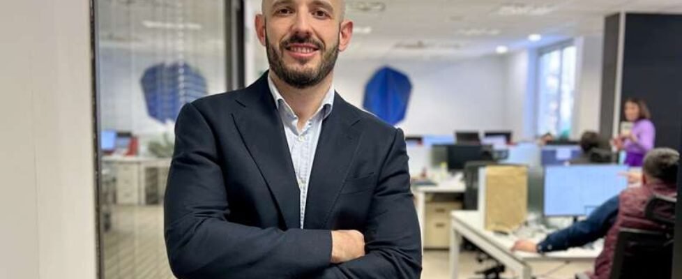 Pau Lopez - associate director de Transaction Solutions & Tax Insurance - Jhasa