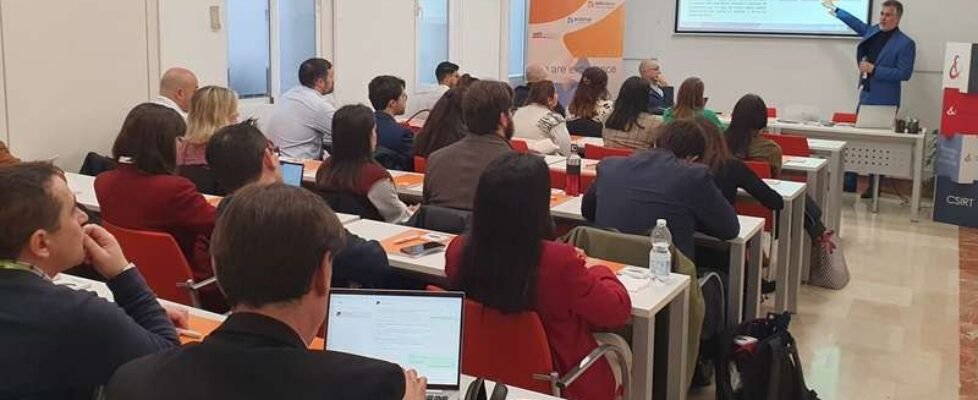 addvalora-secure&IT-servicios-ciberriesgos