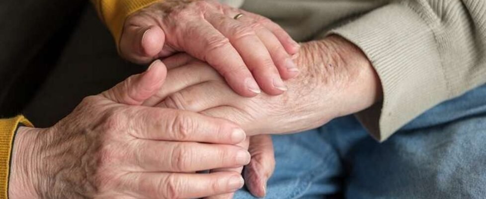 dependencia-cuidado-mayores-ancianos-gratuita