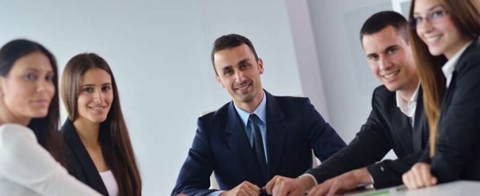 equipo-trabajo-reunion-gratuita