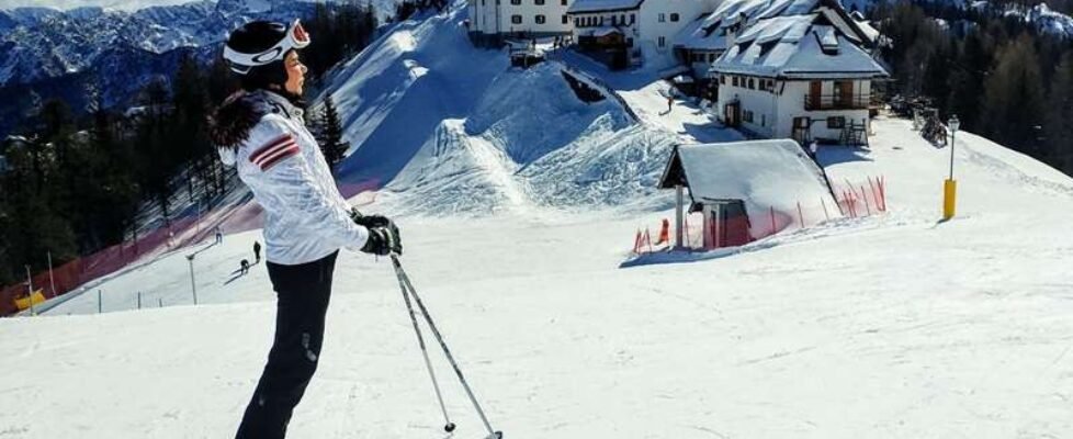 nieve-esqui-deporte-invierno-esquiador-gratuita