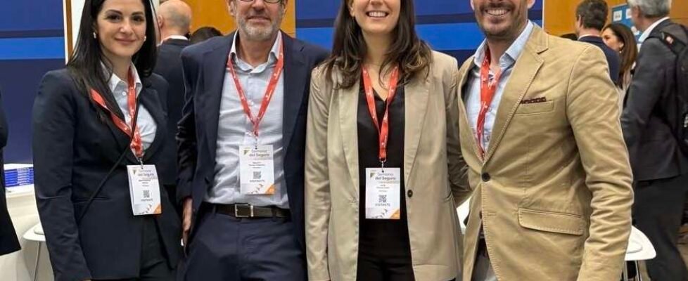 RibéSalat en el Punto de Encuentro Lloyd's - Semana del Seguro (002)