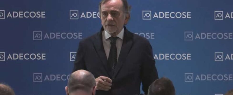 XVI - barometro adecose 2024 - Martín Navaz- presentación