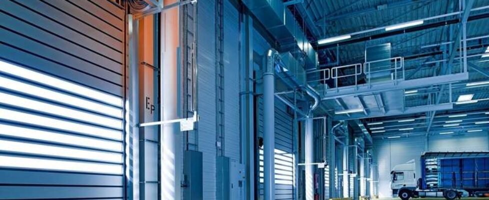 industria-transporte-mercancias-nave-gratuita