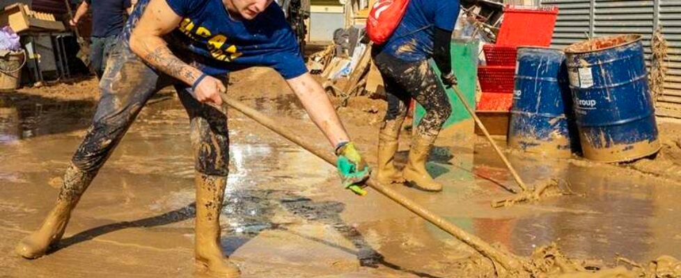 A week after the deadliest flood in Europe, villages are still covered in mud, Massanassa, Valencia, Spain