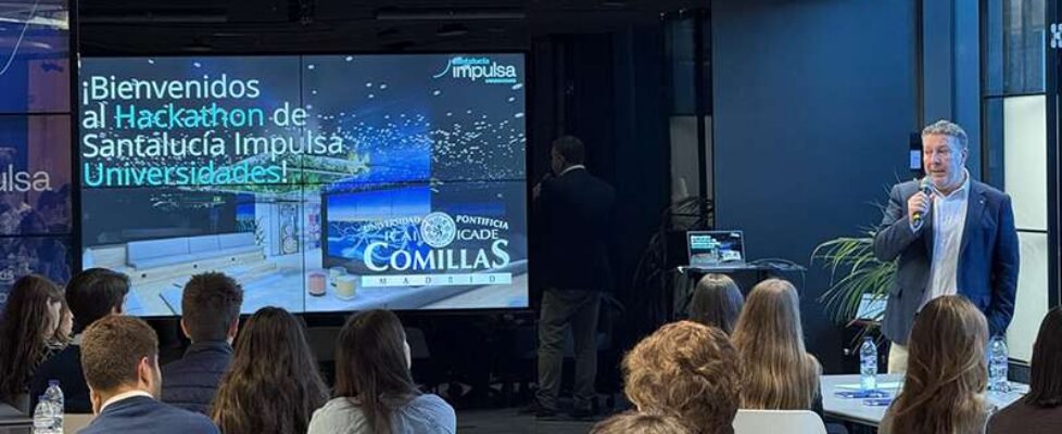 Angel Uzquiza en SANTALUCIA Impulsa Hackathon 2025