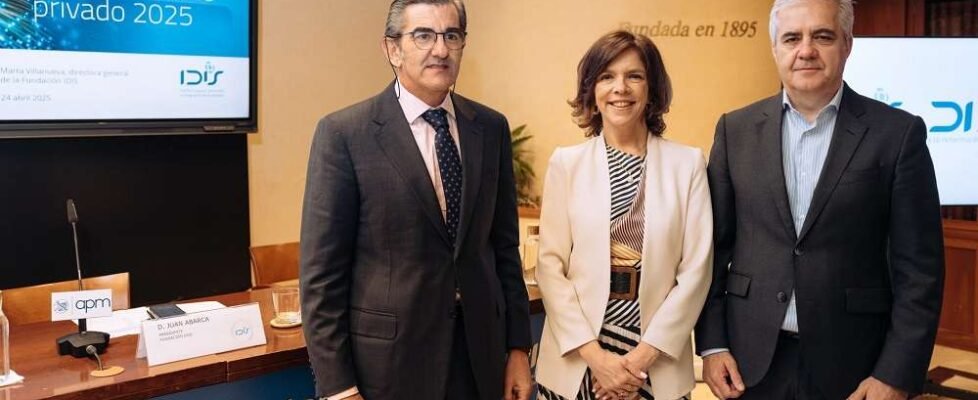 IDIS-Observatorio-Sector-Sanitario-Privado-2025 (002)