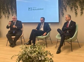 MUTUALIDAD Rafael Navas (director general) Enrique Sanz (presidente) Fernando Ariza (director adjunto)