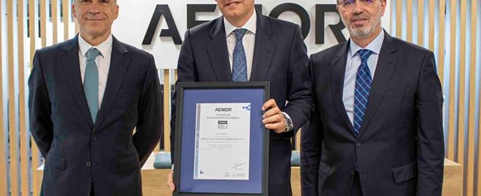 Santalucia Aenor - Rafael G Meiro, Fernando Moreno y Andres Romero