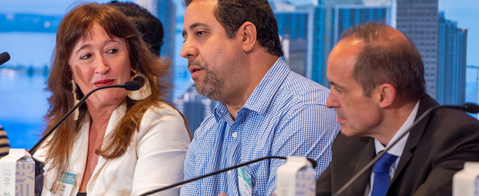 Armando Nieto - Divina - Foro Miami