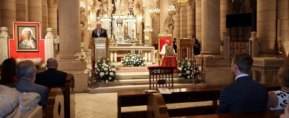 Cojebro)- Cripta de la Catedral de la Almudena (002)