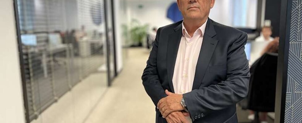 Gravitas - Jhasa Manuel Garrote