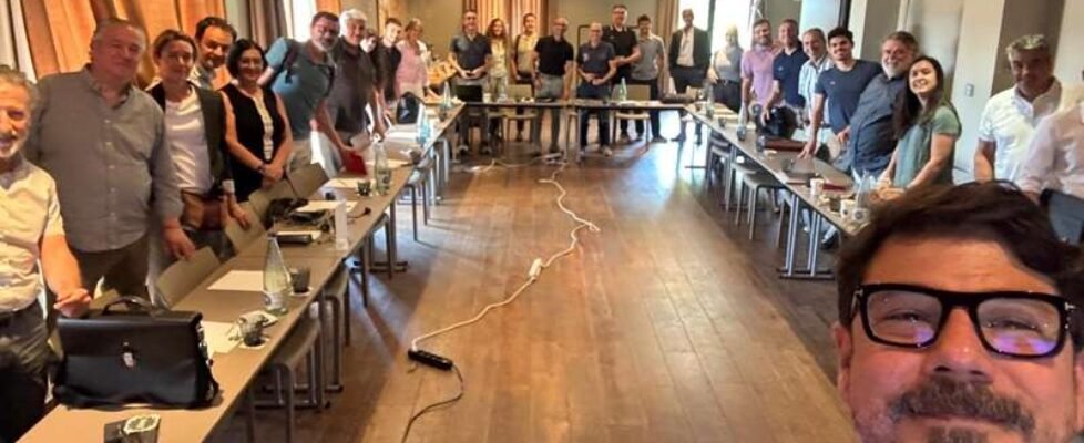 asamblea junio CCC junto Ramón Guerrero de Stoik