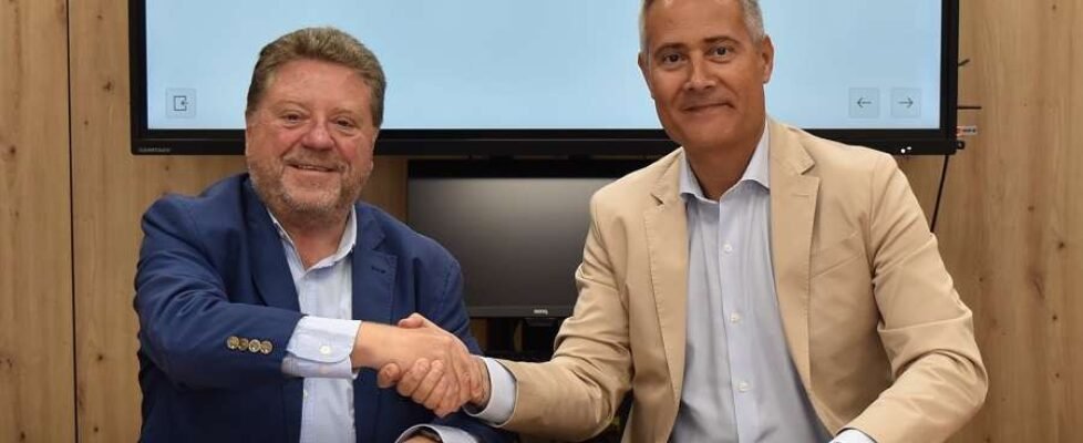 lleida Javier Barberá i Ramón Gómez en el moment de la signatura (002)