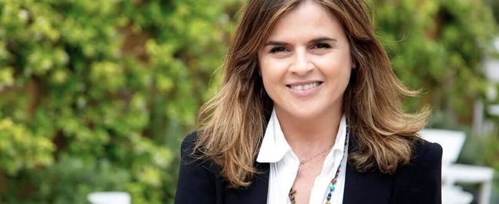 paula de castro - AXA Partners