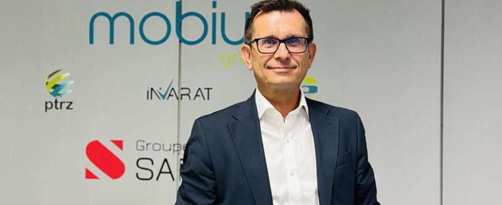 GILLES REDARD - Mobius