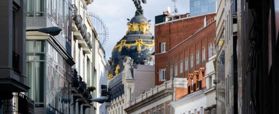 calle Madrid- freepik-colegio madrid