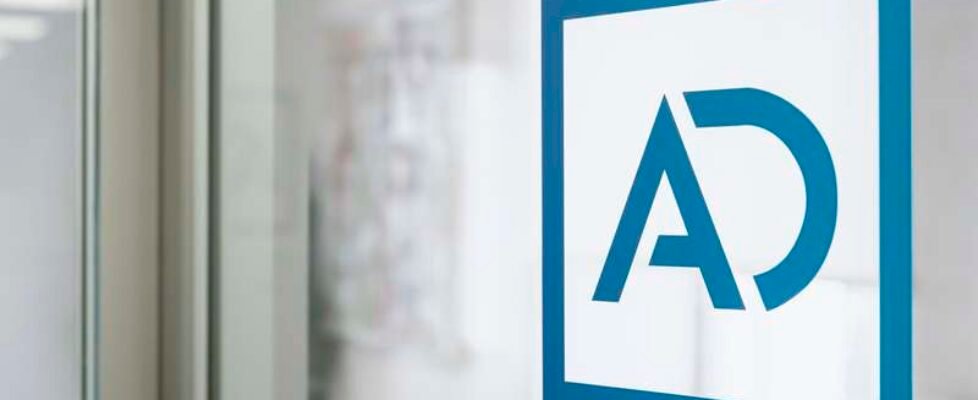 adecose sede oficina logo