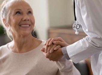 El seguro de Salud tiene en el envejecimiento poblacional uno de sus grandes retos