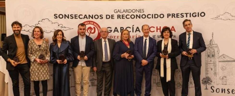 V GALARDONES DE SONSECANOS DE RECONOCIDO PRESTIGIO - Correduría García Ochoa