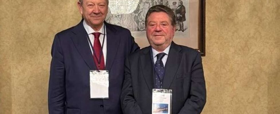 Jean Francois Mossino, presidente de la comisión de agentes de BIPAR Javier Barbera presidente CGMS