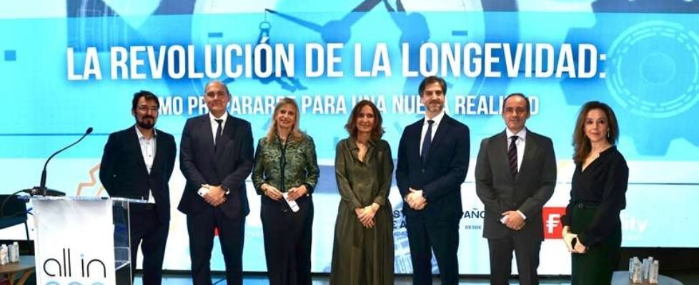 estudio longevidad - Instituto Español de Analistas y Fidelity